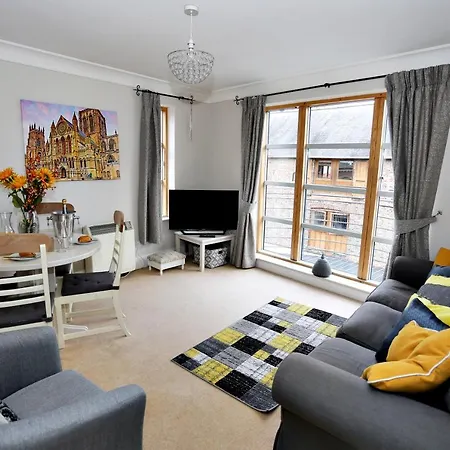 Emperors Wharf 2 Bedroom Lägenhet *