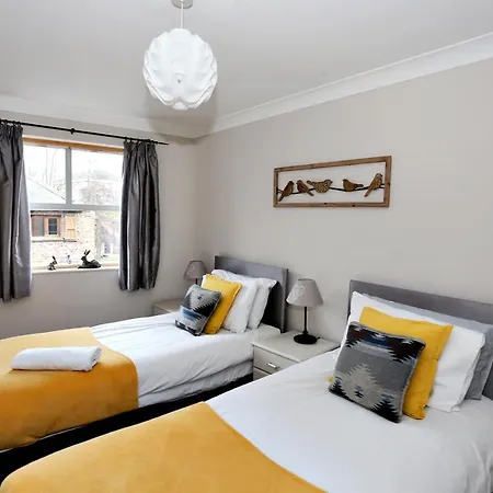 Emperors Wharf 2 Bedroom * York